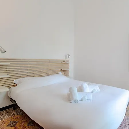 Guesthost - Pre Cozy Apartamento