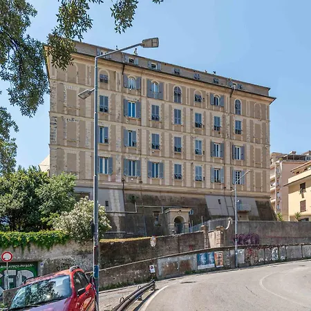 Guesthost - Pre Cozy Apartamento *